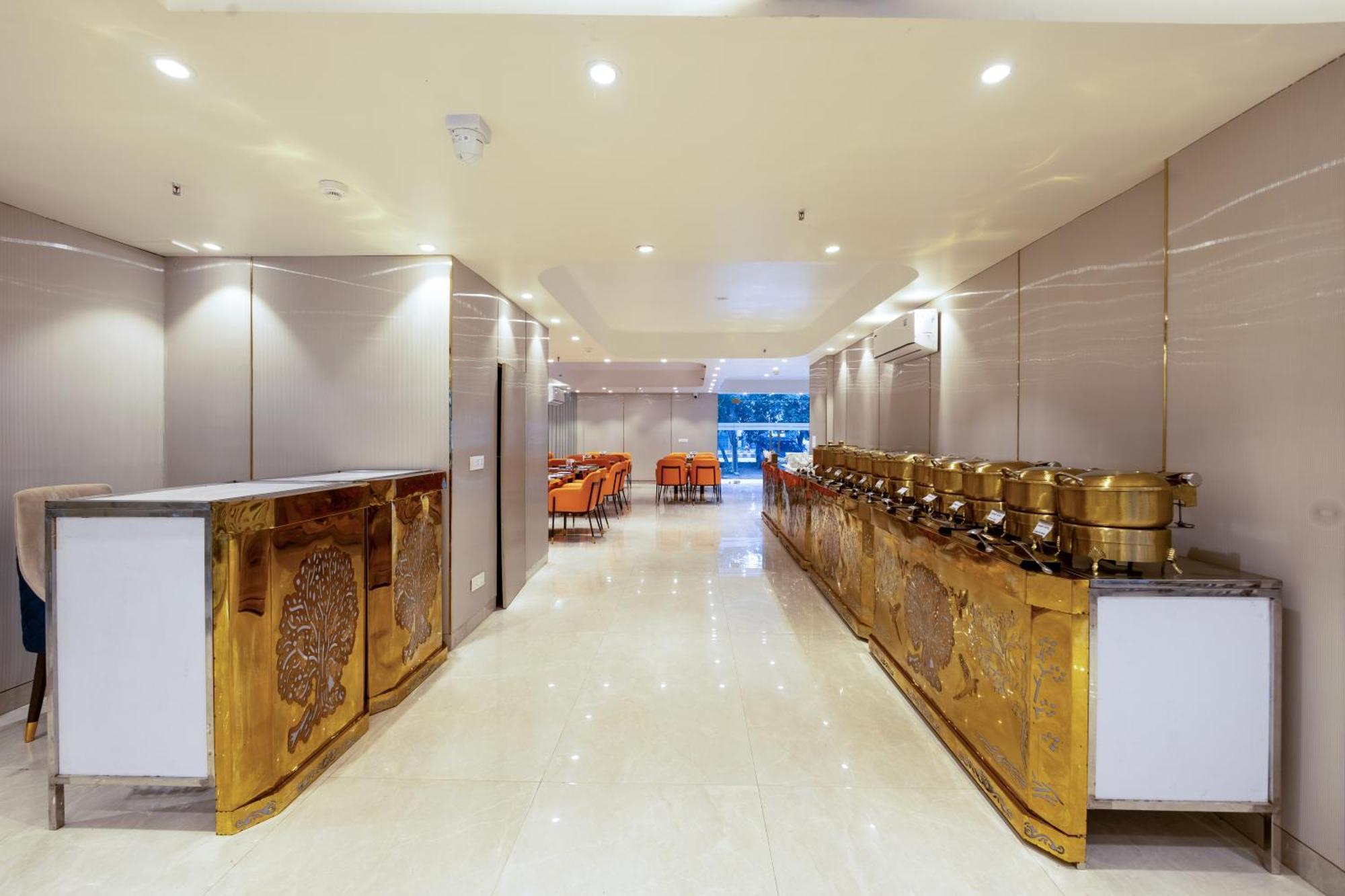 Ginger Palace Delhi Airport *