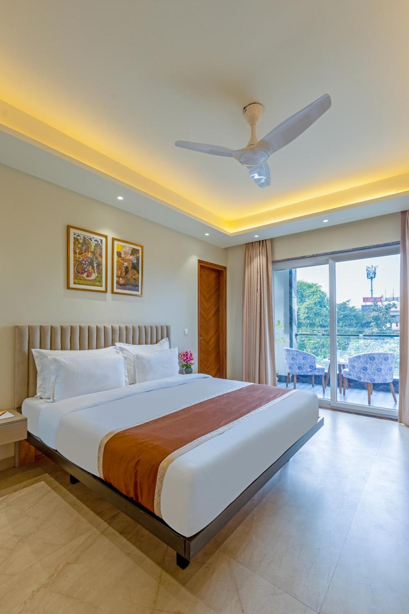 Hotel Ginger Palace Delhi Airport *