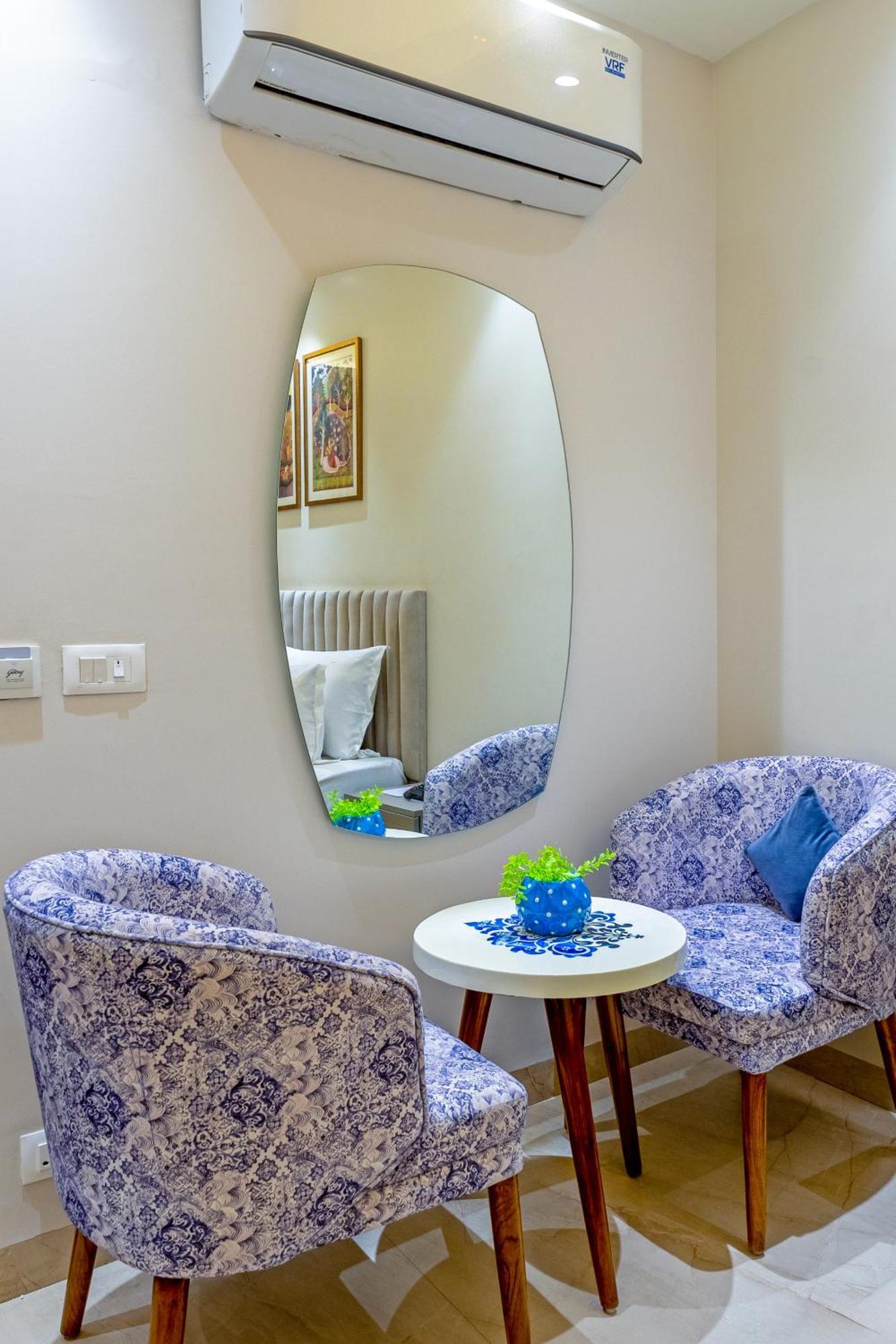 Ginger Palace Delhi Airport Hotel