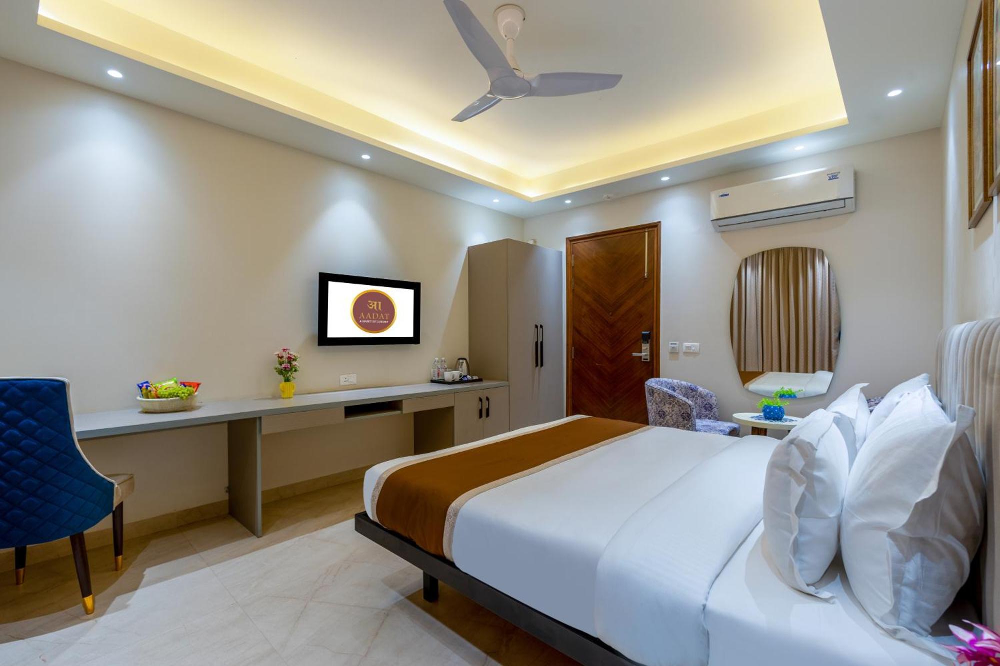 Ginger Palace Near Delhi Airport Hotel *